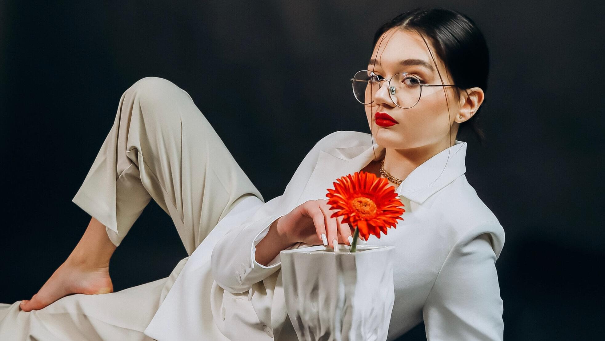 Anhelina Kharenko: The Girl Who Proves That Ordinary Can Be Extraordinary