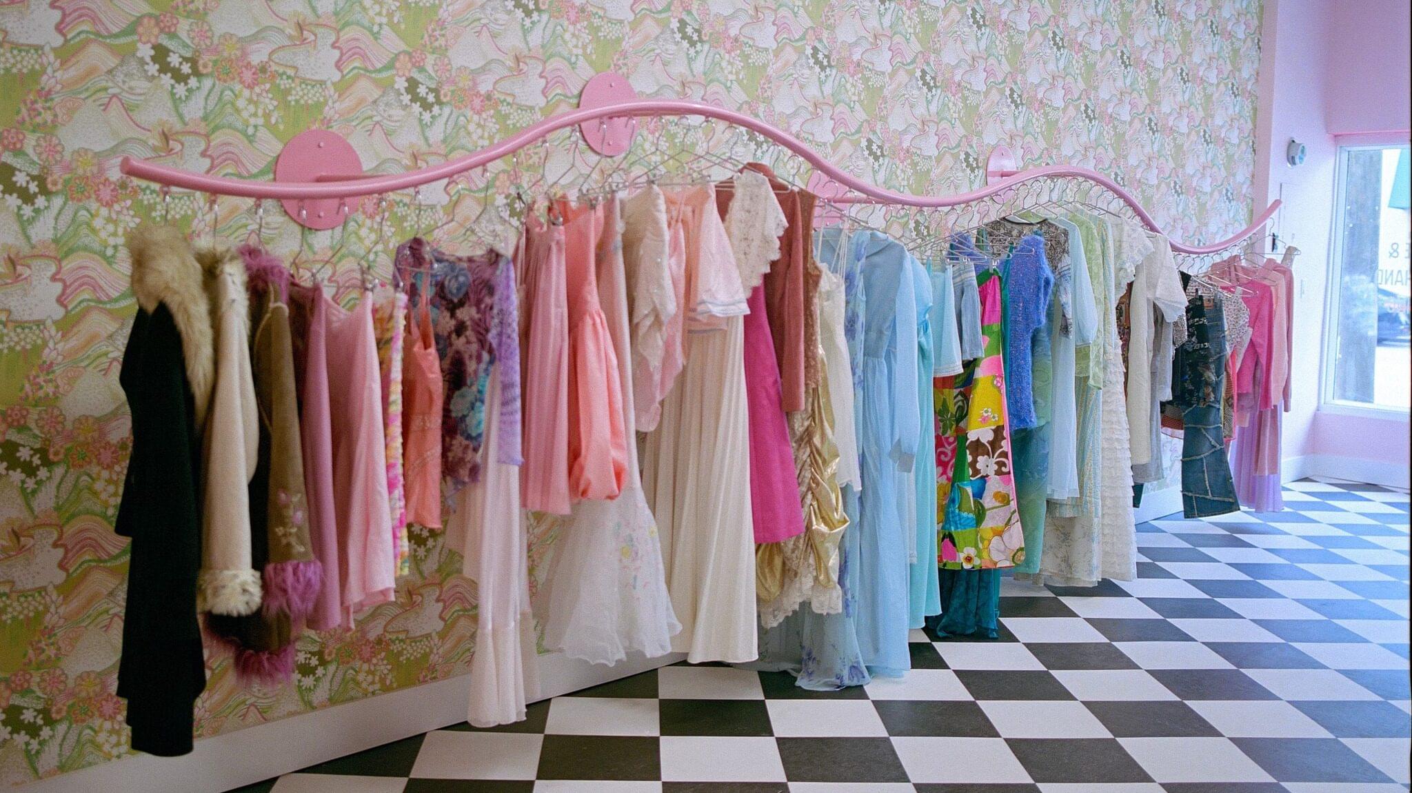 Unleash Your Inner Vintage Fashionista at Peachtree: Miami’s Hidden Gem