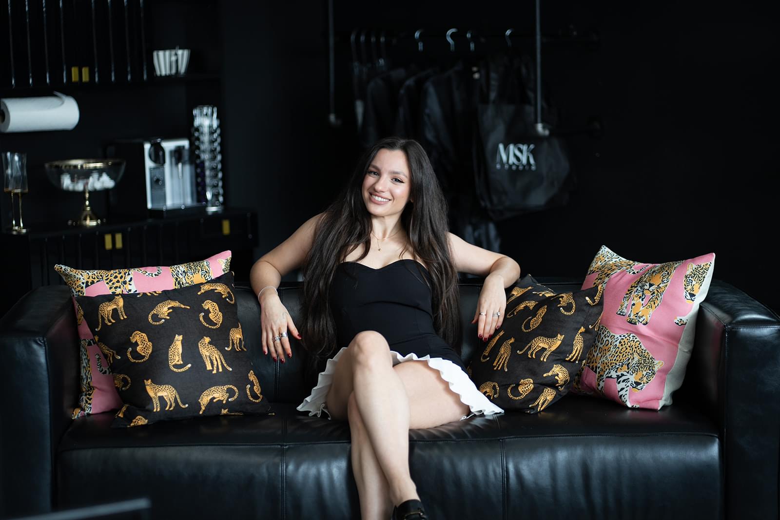 Behind the Glow: Inside the Precision Art of Red Carpet Spray Tanning with Mishel Chernyavskiy